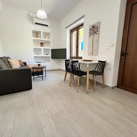 House With 60 Sqm Rooftop Terrace By The Fortezza *